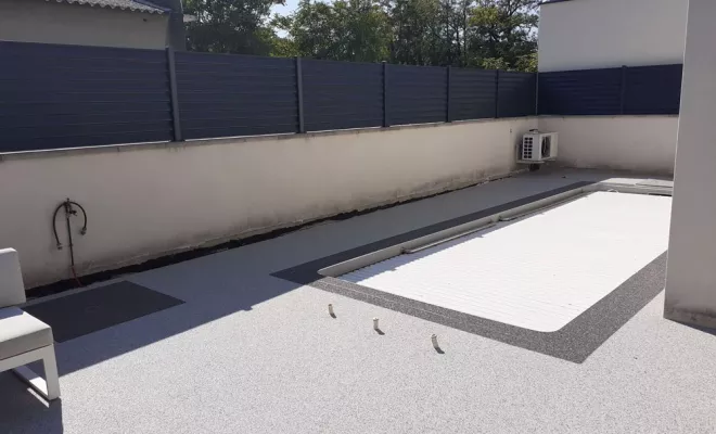 Pose de revêtement de sol en moquette de pierre, Montélimar, By Aménagement